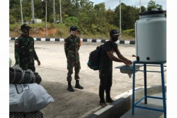 Satgas Pamtas Yonif 407 perketat pengawasan PMI cegah COVID-19