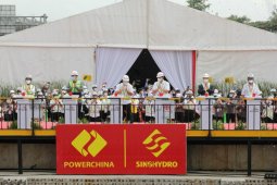 Menteri Luhut apresiasi tembusnya terowongan Proyek Kereta Cepat