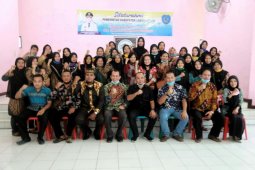 Bupati Labuhanbatu dukung guru honorer jemput keputusan presiden