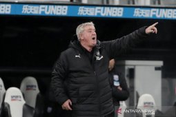 Newcastle ditekuk tim Championship, Steve  Bruce tampung hujan kritik