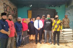 Tepati Janji, Bupati Labuhanbatu serahkan bantuan material kepada korban kebakaran