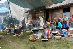 Kegotongroyongan masih terjalin