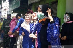 Bagikan Masker Cegah COVID-19