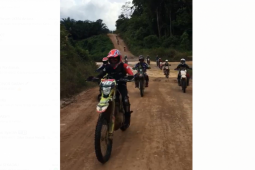 Menjajal ketangguhan CRF150L jelajah alam Kalimantan Barat
