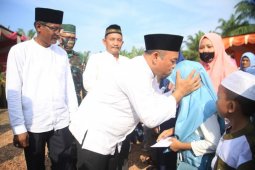 Sambut 10 Muharam, Bupati Labuhanbatu beri santunan kepada anak yatim