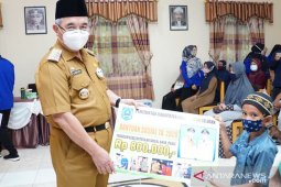 Ratusan KPM di Padang Batung dan Loksado terima bansos APBD Perubahan