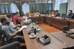 DPRD berharap Pemprov hibahkan penyertaan modal PDAM Tabalong