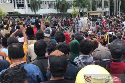 Koalisi Masyarakat Jember Bela Kiai Muqit desak Bupati Faida minta maaf secara terbuka