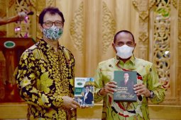 DR Rahmat Shah luncurkan buku kedua