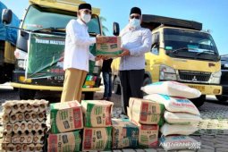 Bupati Aceh Barat serahkan bantuan untuk ribuan korban banjir Aceh Utara dan Aceh Timur