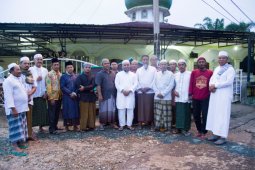 Bupati Andi Laksanakan Shalat Subuh Berjama'ah Bersama Ratusan Masyarakat Aek Paing