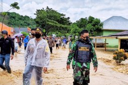Lintas Sulawesi Gorontalo-Buol putus akibat banjir