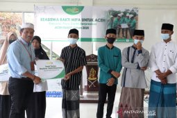 PT Mifa Bersaudara luncurkan program beasiswa santri untuk Aceh