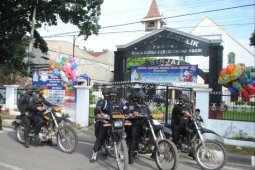 Brimob Polda Sumut lakukan patroli  jaga perayaan Natal