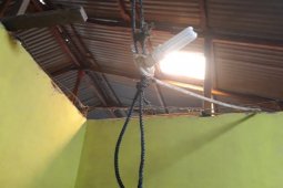 Diduga sering bertengkar warga Binjai Barat tewas gantung diri