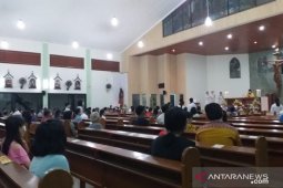 Protokol kesehatan dipatuhi dalam pelaksanaan misa Natal di gereja Tanjung Pandan