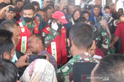 Hilang delapan hari, kepulangan nelayan Pidie disambut haru
