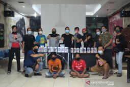 Tim Gabungan ringkus dua pencuri puluhan unit HP di Toko Gaget Mart