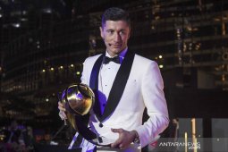 Sepak bola dunia 2020 dalam  selimut pandemi