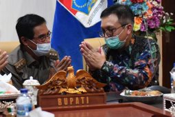 Bupati Bolmong Timur minta maaf  soal Banpres UKM