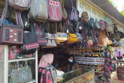 Penjualan souvenir khas Aceh mulai bergairah jelang akhir tahun
