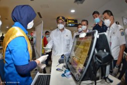 Kemarin, Wall Street naik di akhir tahun hingga peluncuran aplikasi tiket bus