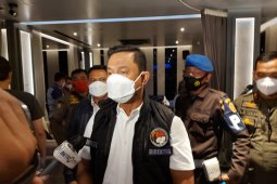 Polisi-Satpol PP segel D'Bunker Bar Melawai