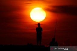 Sunset Akhir Tahun 2020