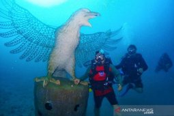 Ribuan struktur karang ICRG hiasi bawah laut Bali