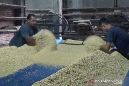 Pengusaha tempe di Lhokseumawe resah akibat harga kedelai melambung tinggi