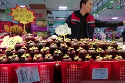 Defisit perdagangan Indonesia -  China turun 66 persen
