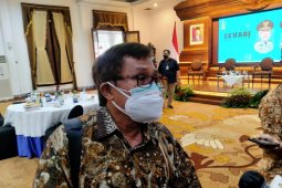 Epidemiolog Unair: Meski ada vaksin masyarakat harus tetap patuhi prokes