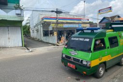Kejati Jambi gunakan mobil penyuluhan imbau warga mau divaksin COVID
