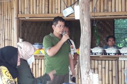 Kelompok mangrove Peduli Pesisir Pangkalan Susu Langkat terima speed boat
