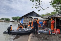 Tim DMC dan Barzah Dompet Dhuafa membantu evakuasi korban Sriwijaya