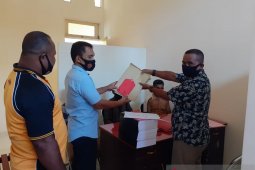 Polres Maluku Tengah  limpahkan berkas tiga tersangka korupsi  DD