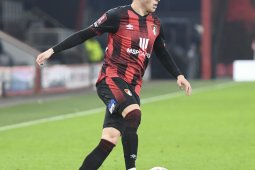 Atletico akan tarik lagi Rodrigo Riquelme dari  Bournemouth