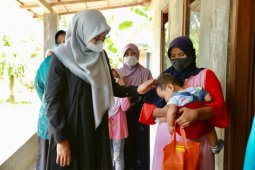 Ketua TP-PKK Banyuwangi minta para  kadernya perhatikan kesehatan ibu hamil dan balita selama pandemi