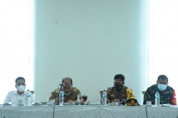 Wali kota ingatkan jangan anggap COVID-19 sudah selesai