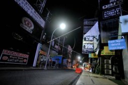 Suasana sepi di Kuta saat PPKM