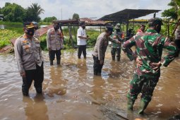 Kapolres Batola tinjau dua kecamatan terdampak banjir