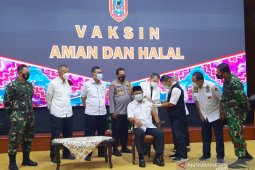 Gubernur awali penyuntikan vaksinasi COVID di Kalsel