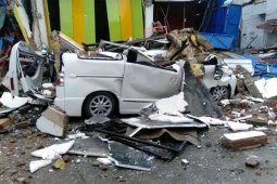 Penduduk Kota Mamuju mulai kesulitan air dan makanan