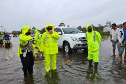 Jalur ekonomi lintas provinsi  Kalsel lumpuh akibat banjir