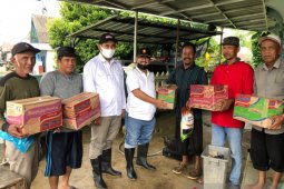 Ketua DPRD Banjarbaru bantu korban banjir