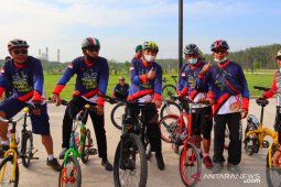 Bupati Asahan bersepeda bersama 'Kompas'