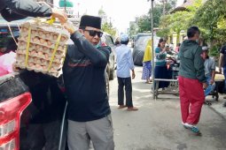 Bantu rakyat kebanjiran, Gubernur Kalsel begadang tiap hari
