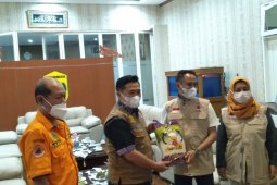 Wali Kota Palangkaraya antar langsung bantuan warganya untuk banjir Banjarmasin