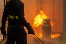 Ledakan tabung gas, enam orang alami luka bakar