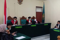 Terdakwa pembakar mobil Via Vallen dituntut tiga tahun penjara